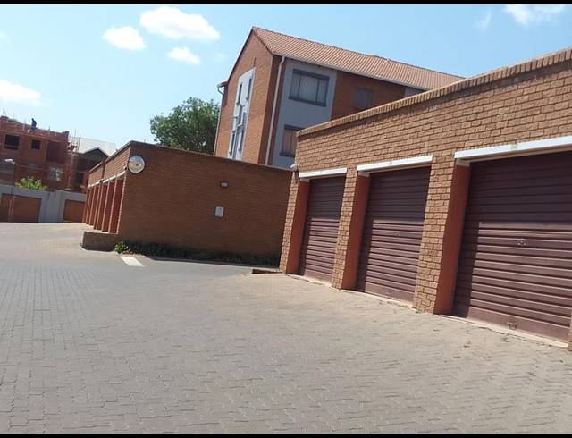 2 BEDROOM APARTMENT FOR SALE IN VORNA VALLEY